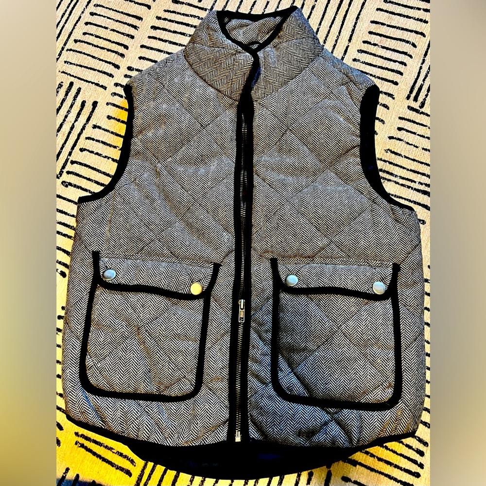Altar’d State Grey Wool Quilted Herringbone Vest. Size Small.